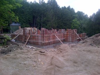 4. site-work/2. foundation/West Grey-20170804-00520
